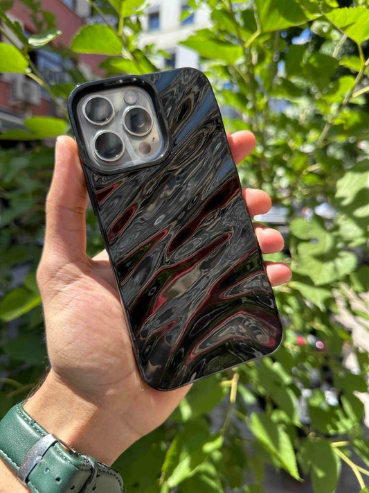 Siyah Kabartmalı Telefon Kılıfı