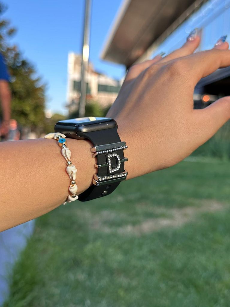 Apple Watch Silver D Harfli Charm Seti