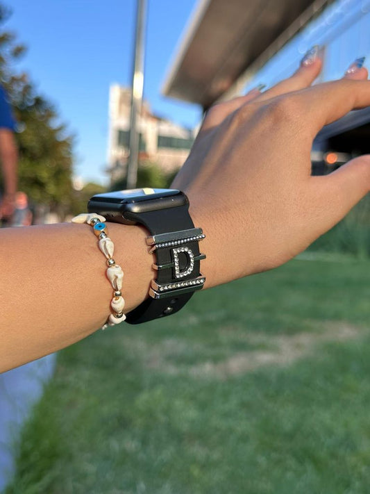Apple Watch Silver D Harfli Charm Seti