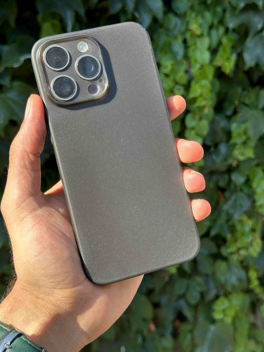 Ultra Ince Kılıf Mat Yüzeyli Kamera Korumalı Minimalist Tasarım Kapak-Siyah