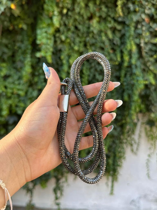 siyah swarovski taşlı boyun askısı